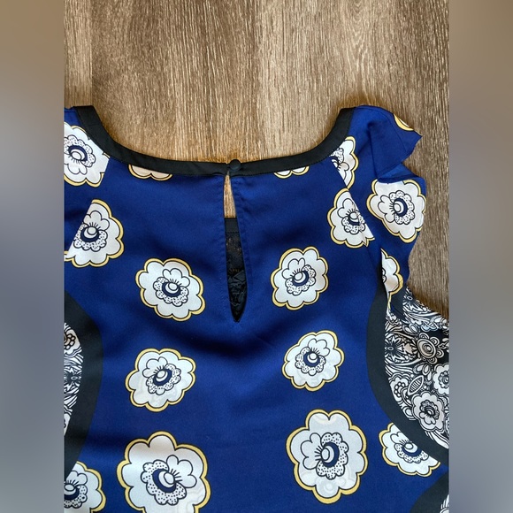 Express Tank Blouse - Picture 5 of 9